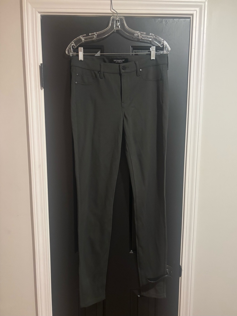 Liverpool Slim Straight Pants in Olive Green